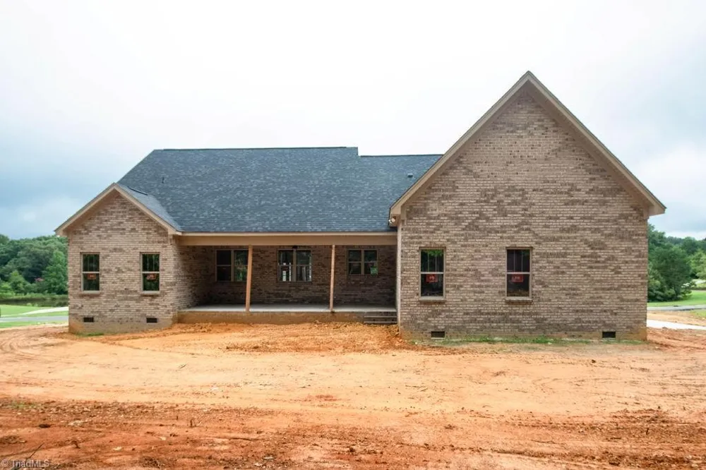 2921 Reginas Way Randleman, NC 27317