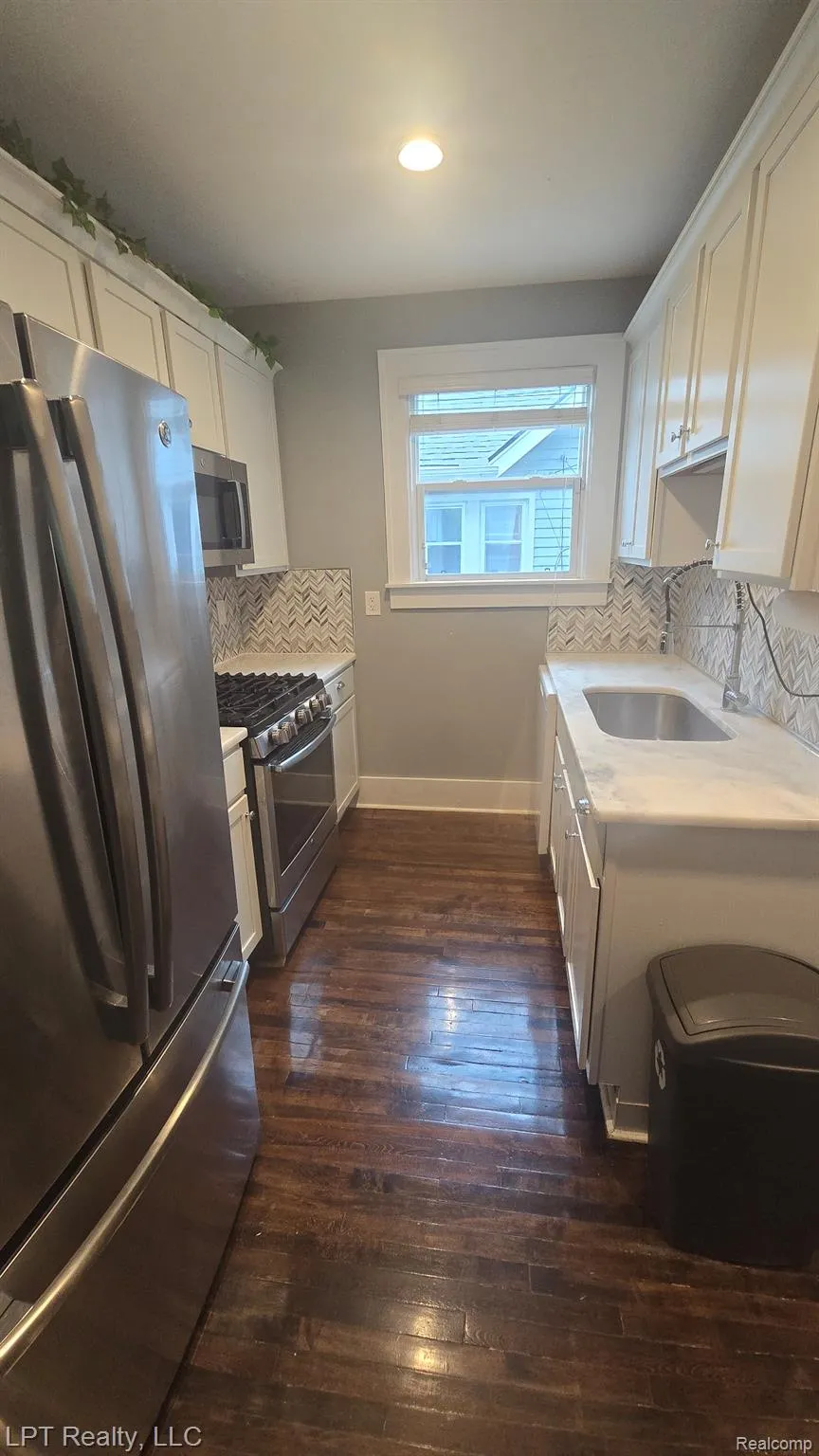 1723 Beaufield Street Ferndale City, MI 48220