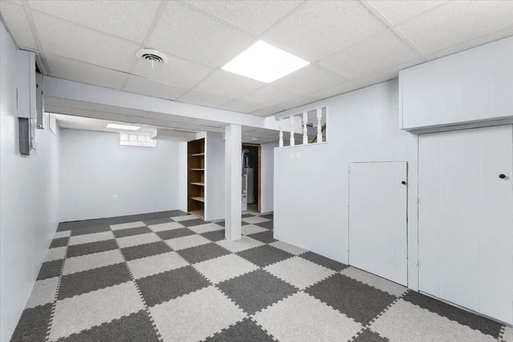 2236 Tyler Avenue Berkley City, MI 48072