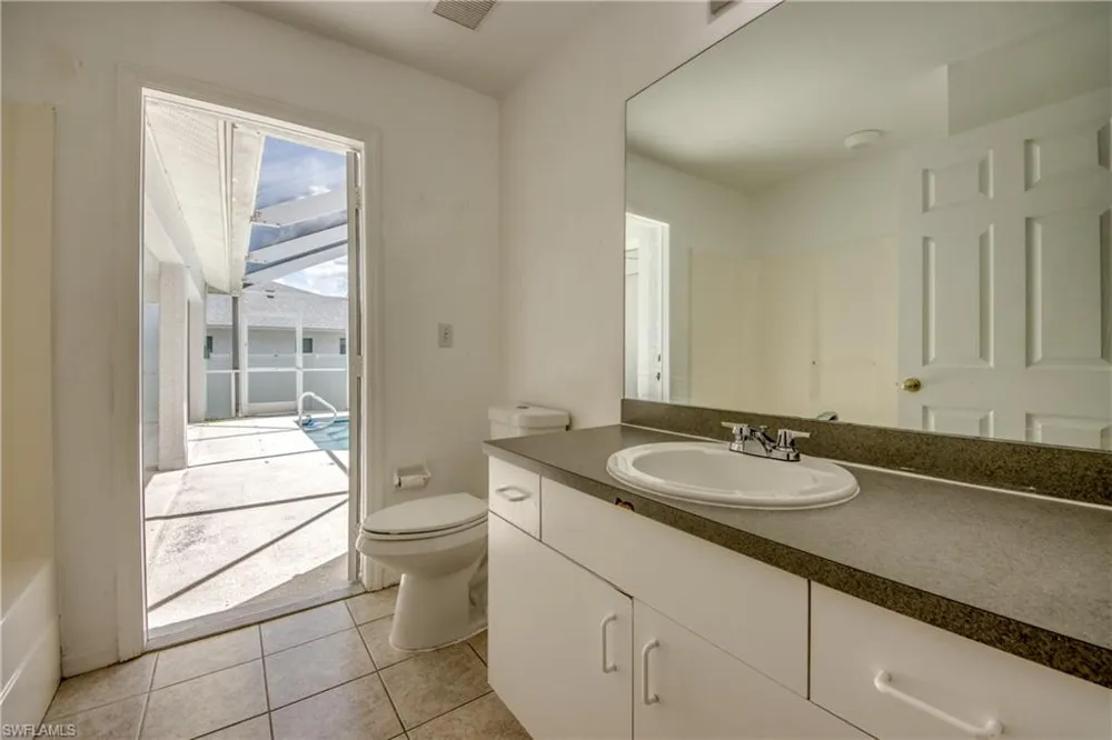 2114 SW 39th Street Cape Coral, FL 33914