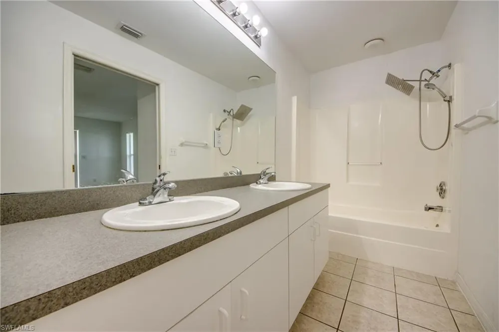 2114 SW 39th Street Cape Coral, FL 33914