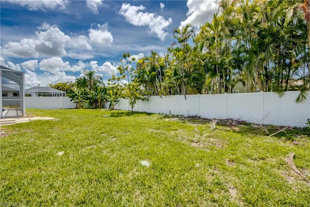 2114 SW 39th Street Cape Coral, FL 33914
