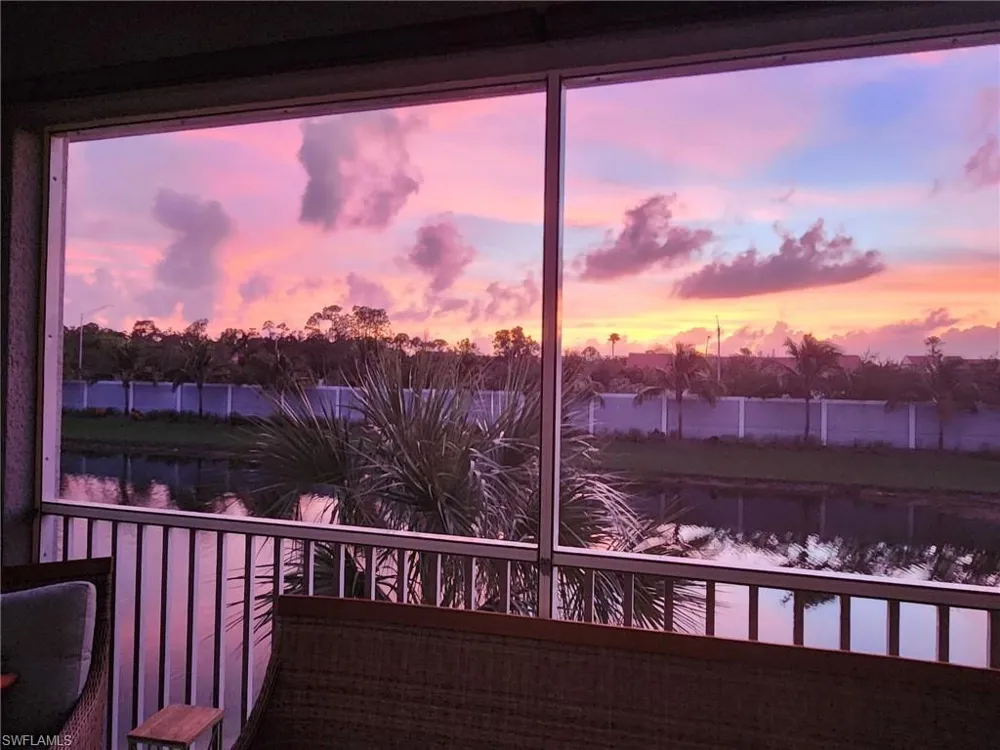 2543 Seychelles Drive #605 Naples, FL 34112