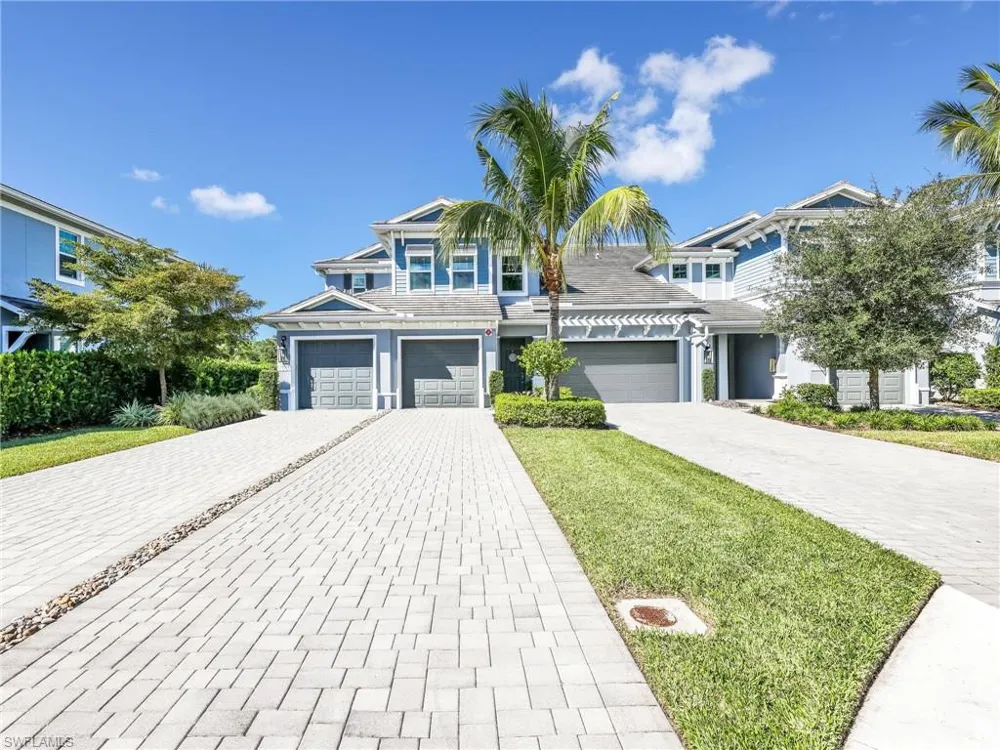 2543 Seychelles Drive #605 Naples, FL 34112