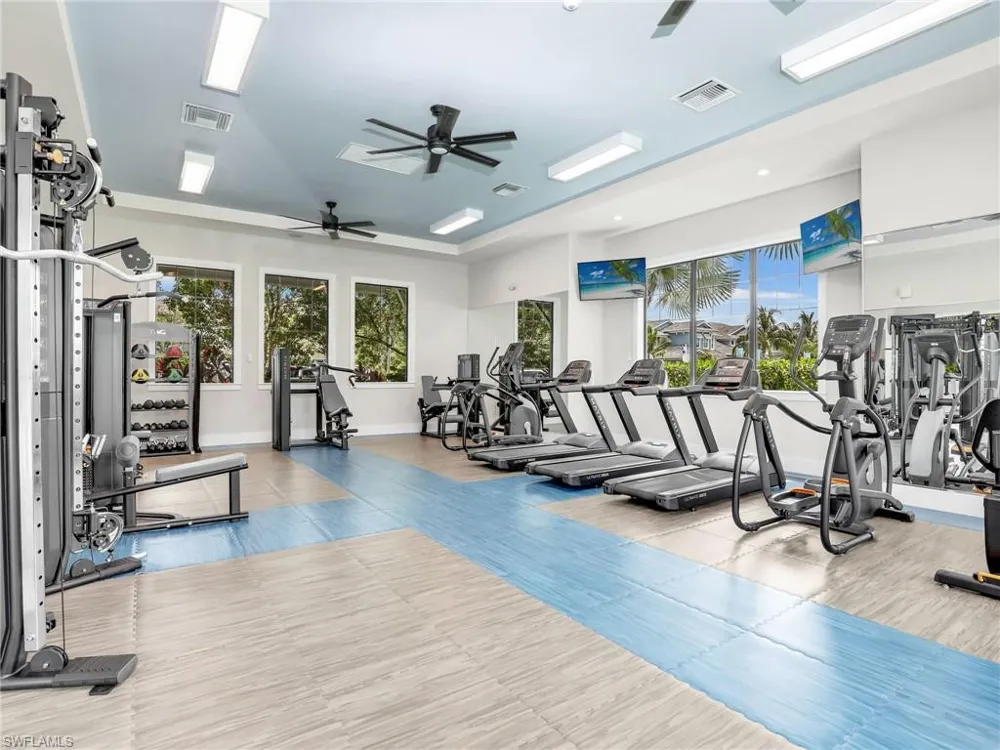 2543 Seychelles Drive #605 Naples, FL 34112