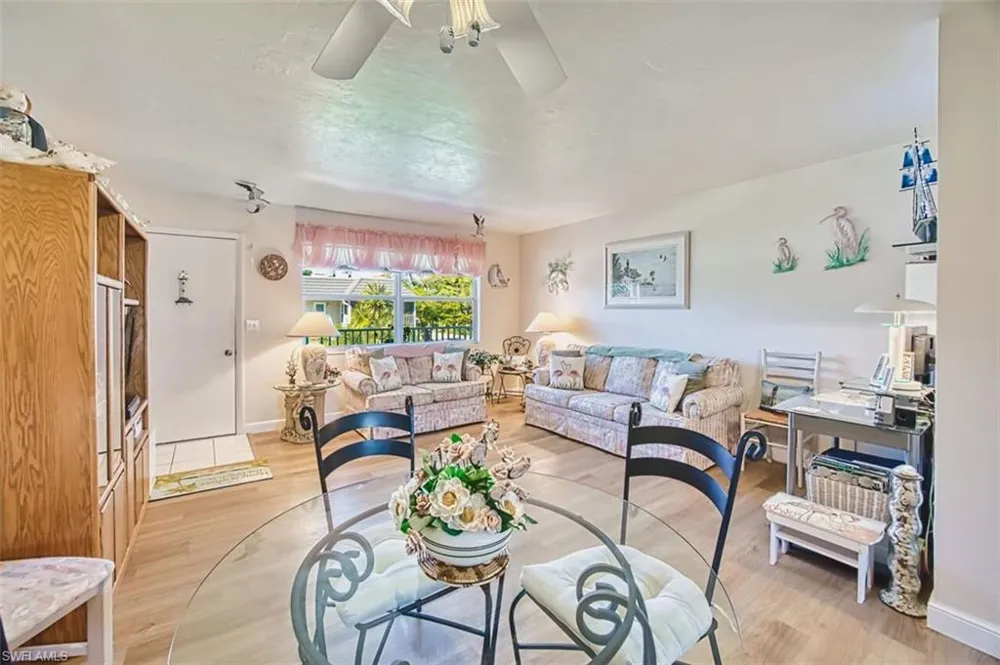 601 Periwinkle Way #D-7 Sanibel, FL 33957