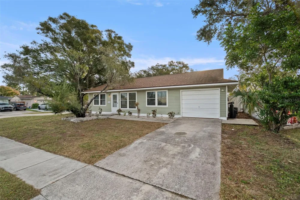 6500 BRIAR RIDGE COURT Pinellas Park, FL 33782