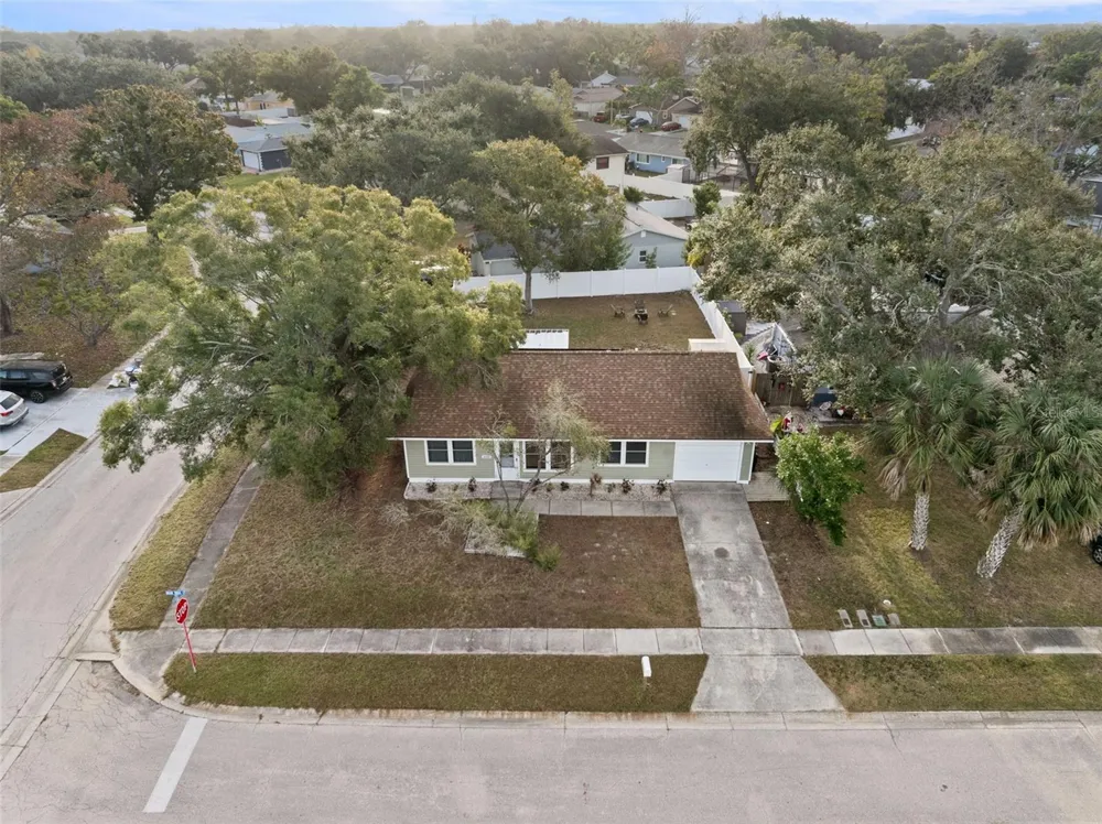 6500 BRIAR RIDGE COURT Pinellas Park, FL 33782