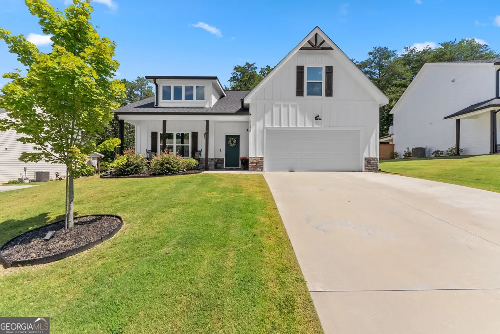 6588 River Station DR Lula, GA 30554