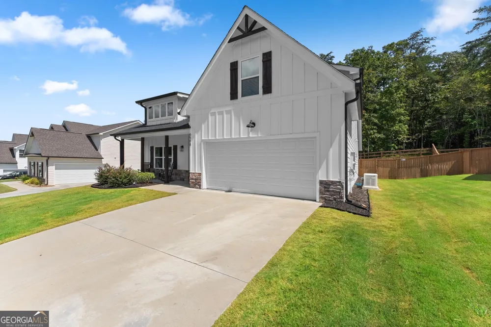 6588 River Station DR Lula, GA 30554