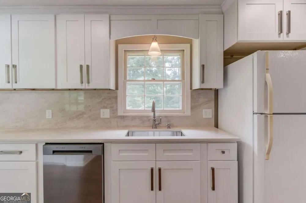 4461 S Roberts DR Sugar Hill, GA 30518