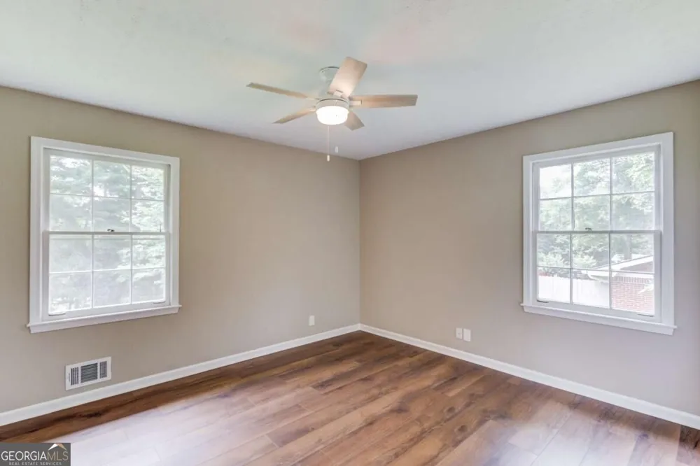 4461 S Roberts DR Sugar Hill, GA 30518
