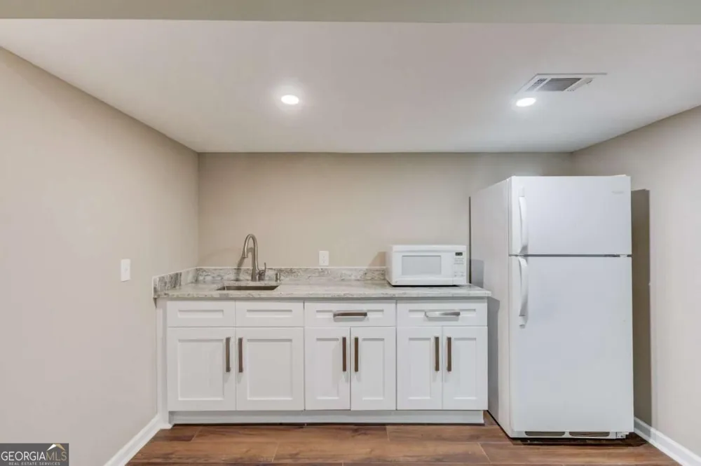 4461 S Roberts DR Sugar Hill, GA 30518