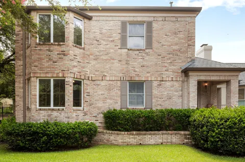 2834 Montebello Road #B11