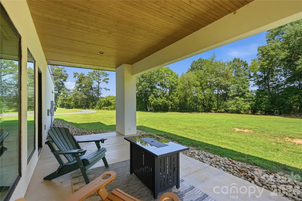 32492 Hugh Road Albemarle, NC 28001