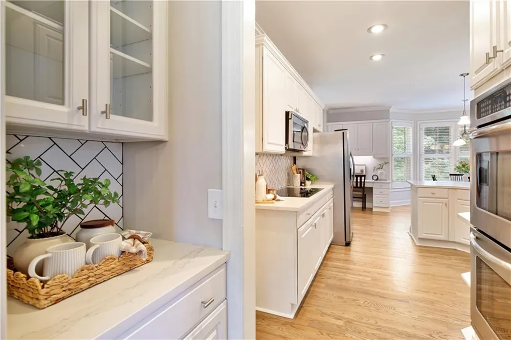 1175 Jennifer Oaks Drive Alpharetta, GA 30004