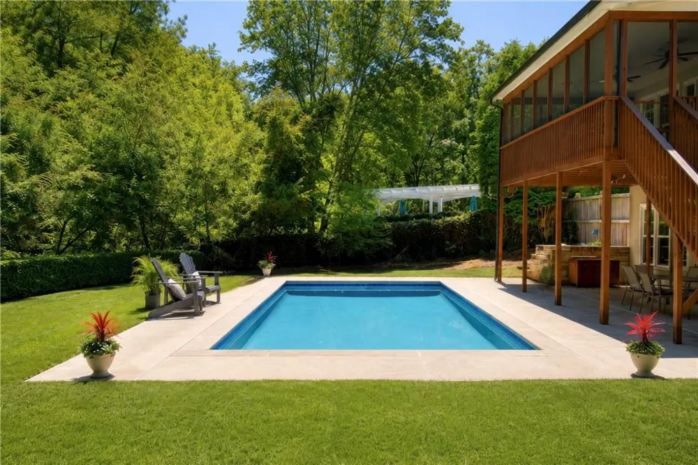 1175 Jennifer Oaks Drive Alpharetta, GA 30004