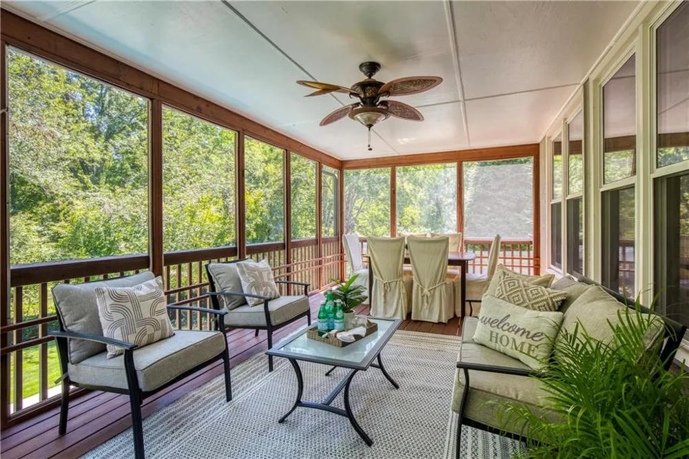 1175 Jennifer Oaks Drive Alpharetta, GA 30004