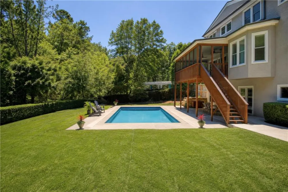 1175 Jennifer Oaks Drive Alpharetta, GA 30004