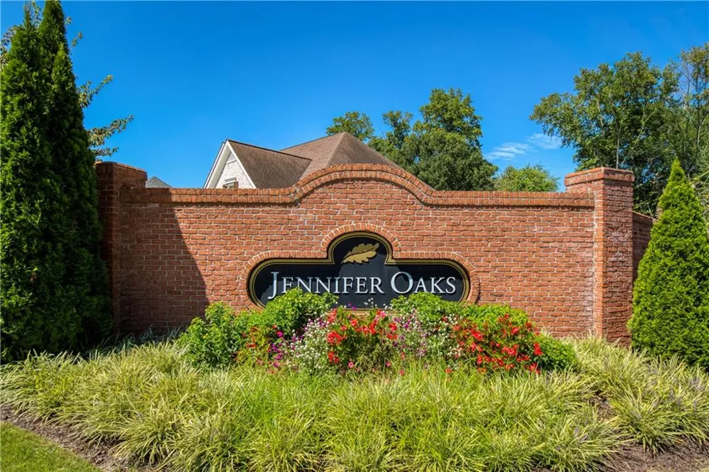 1175 Jennifer Oaks Drive Alpharetta, GA 30004
