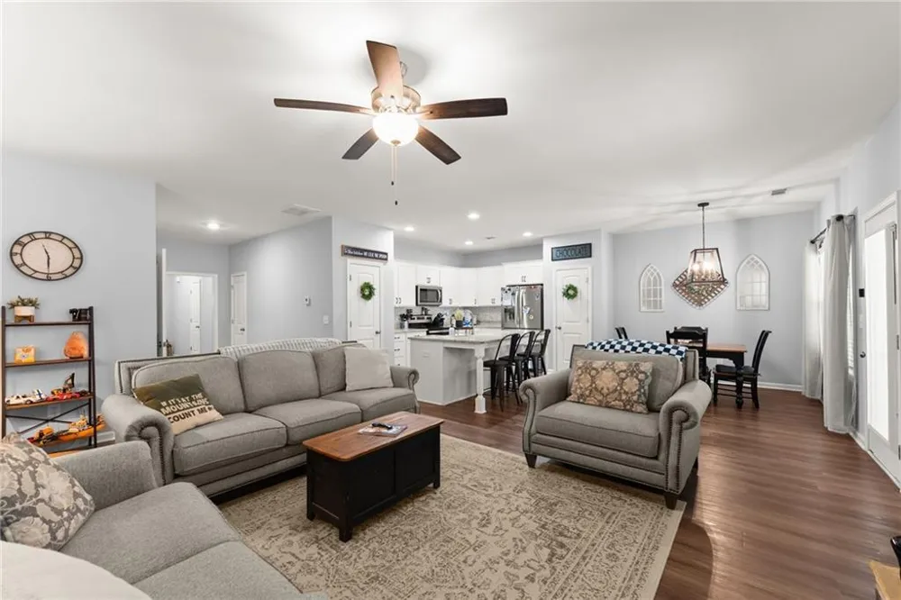 6588 River Station Drive Lula, GA 30554