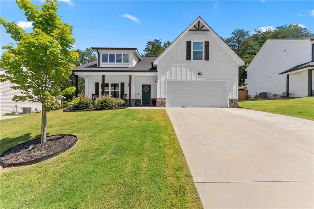6588 River Station Drive Lula, GA 30554
