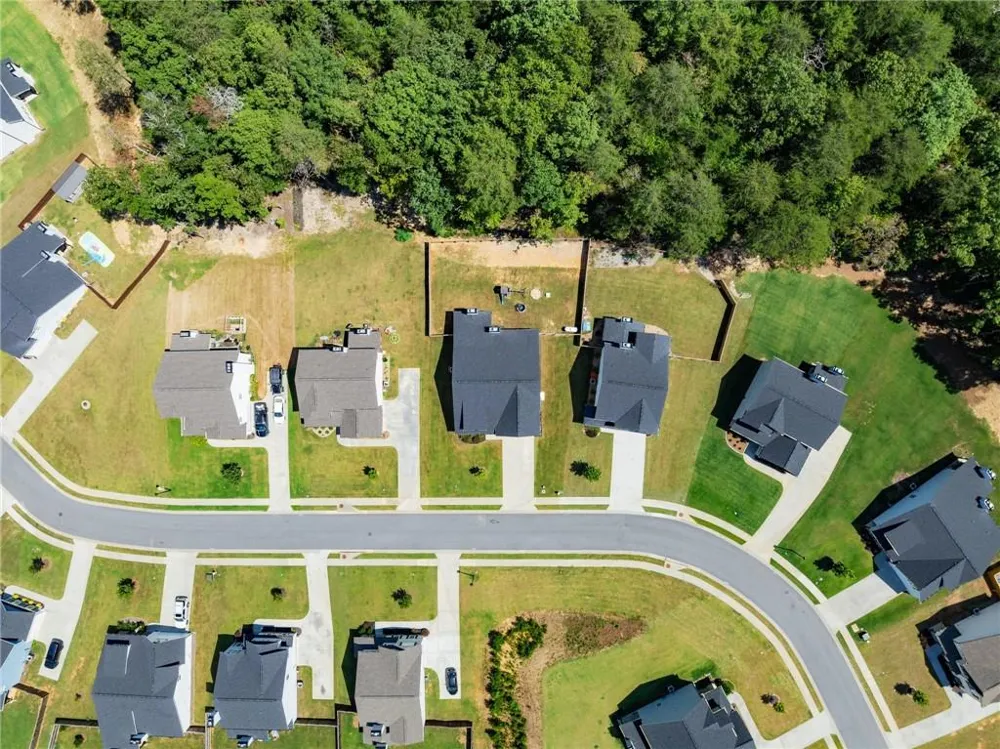 6588 River Station Drive Lula, GA 30554