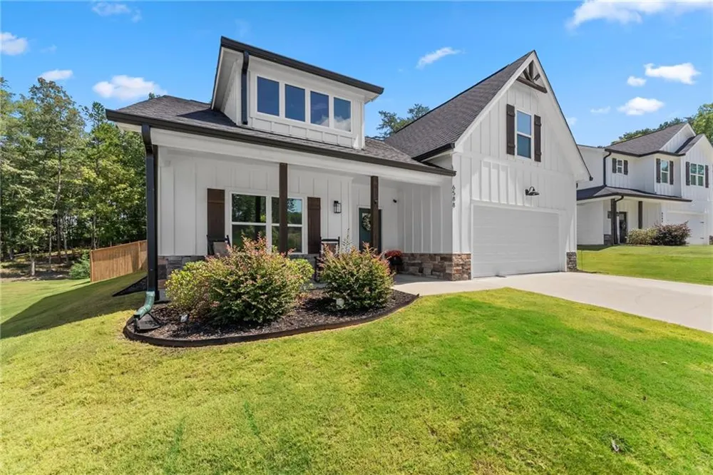 6588 River Station Drive Lula, GA 30554