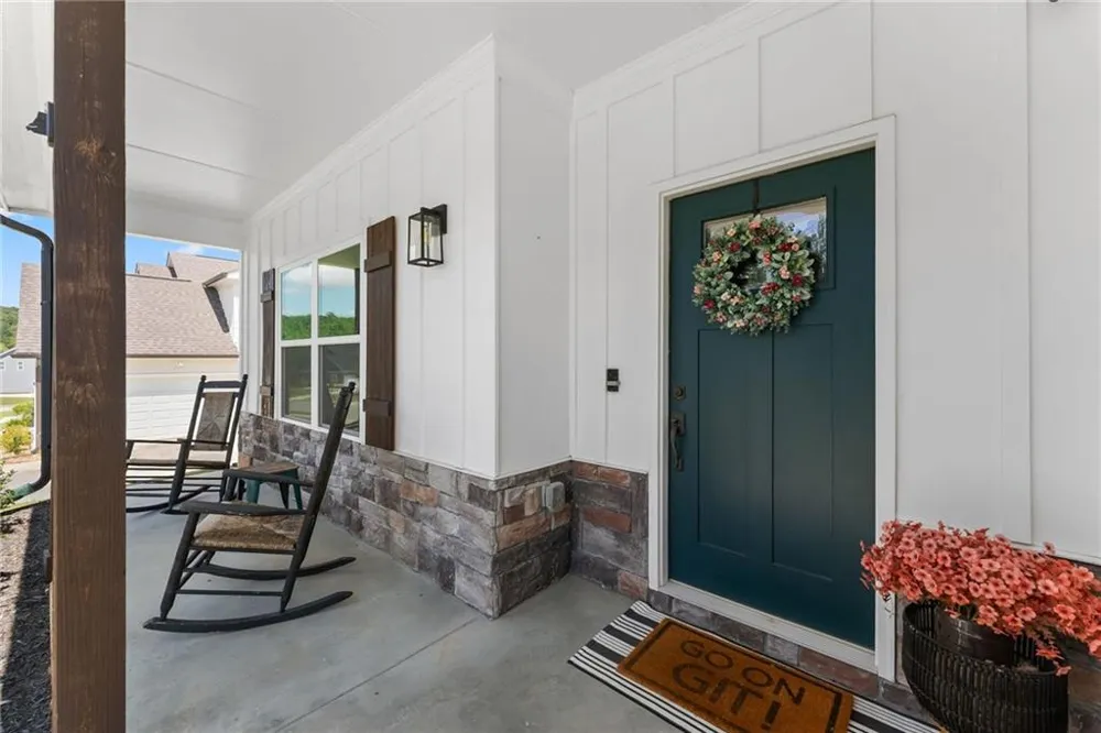 6588 River Station Drive Lula, GA 30554