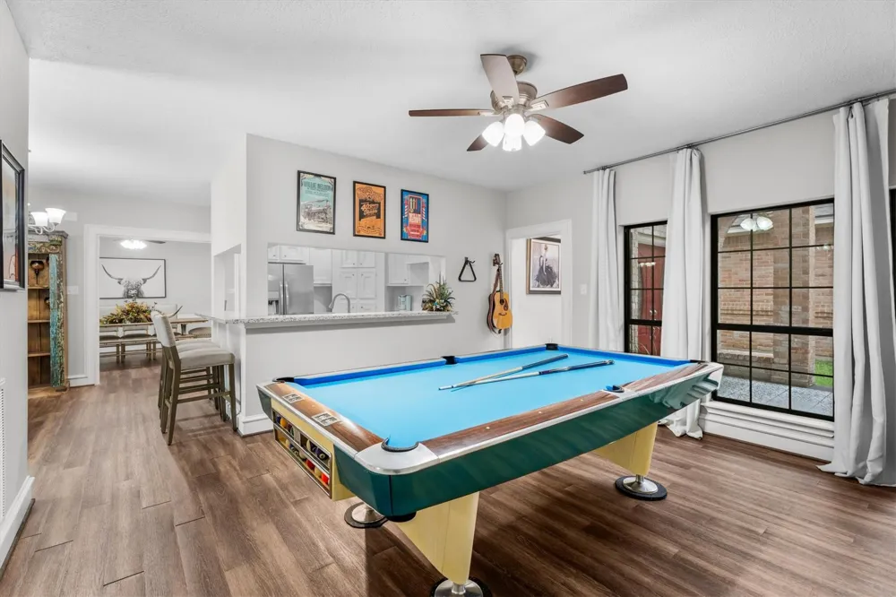 5706 Glen Mist Lane Houston, TX 77069