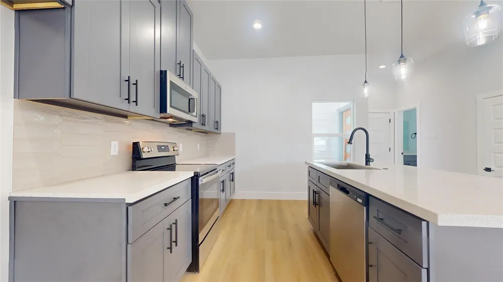 12242 Kirkgard Houston, TX 77045