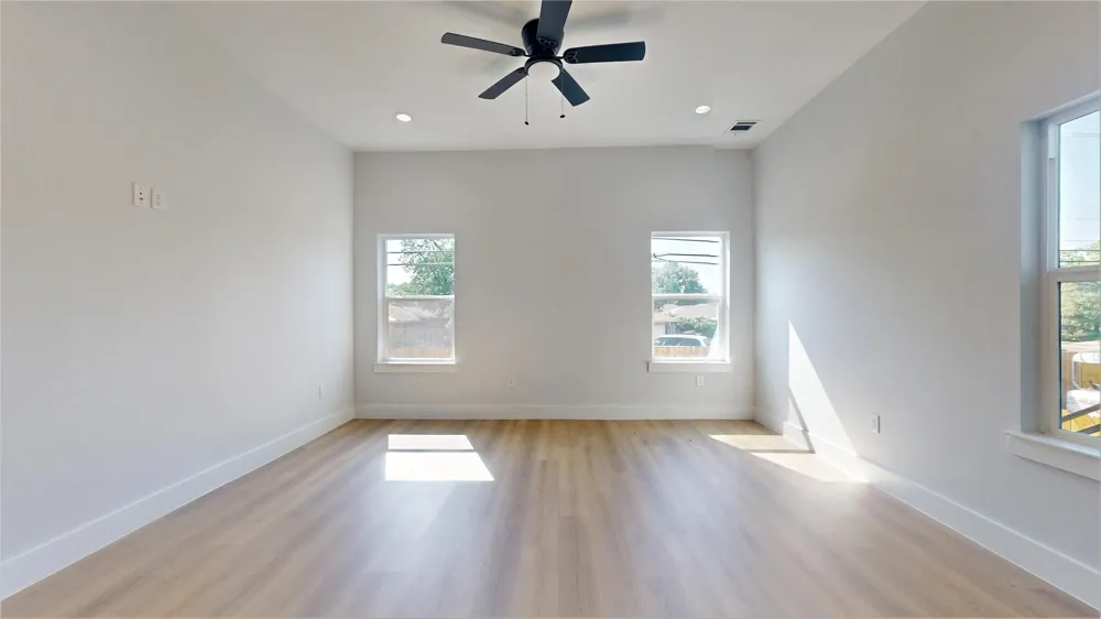 12242 Kirkgard Houston, TX 77045