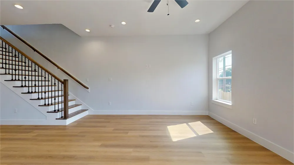 12242 Kirkgard Houston, TX 77045