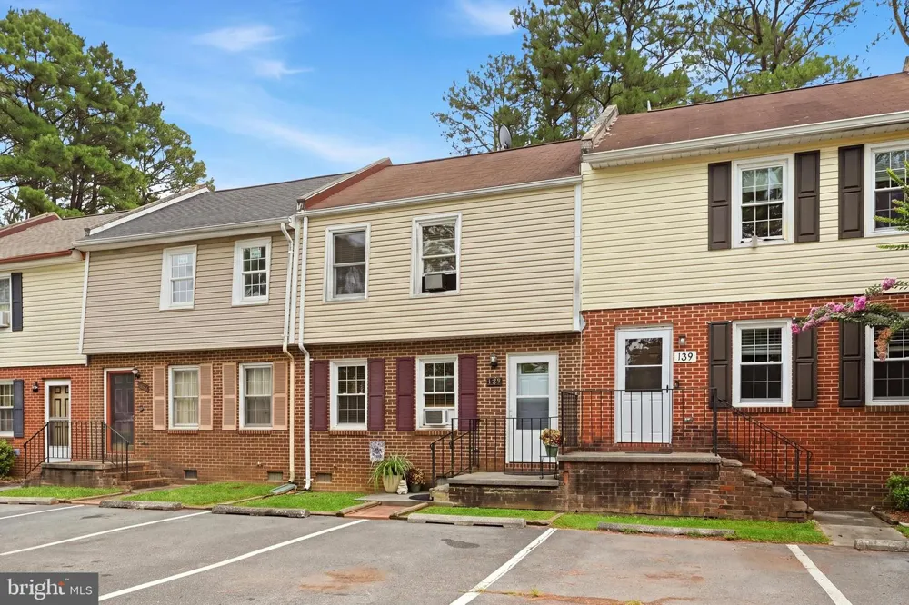 137 BRUNSWICK ROAD Stephens City, VA 22655