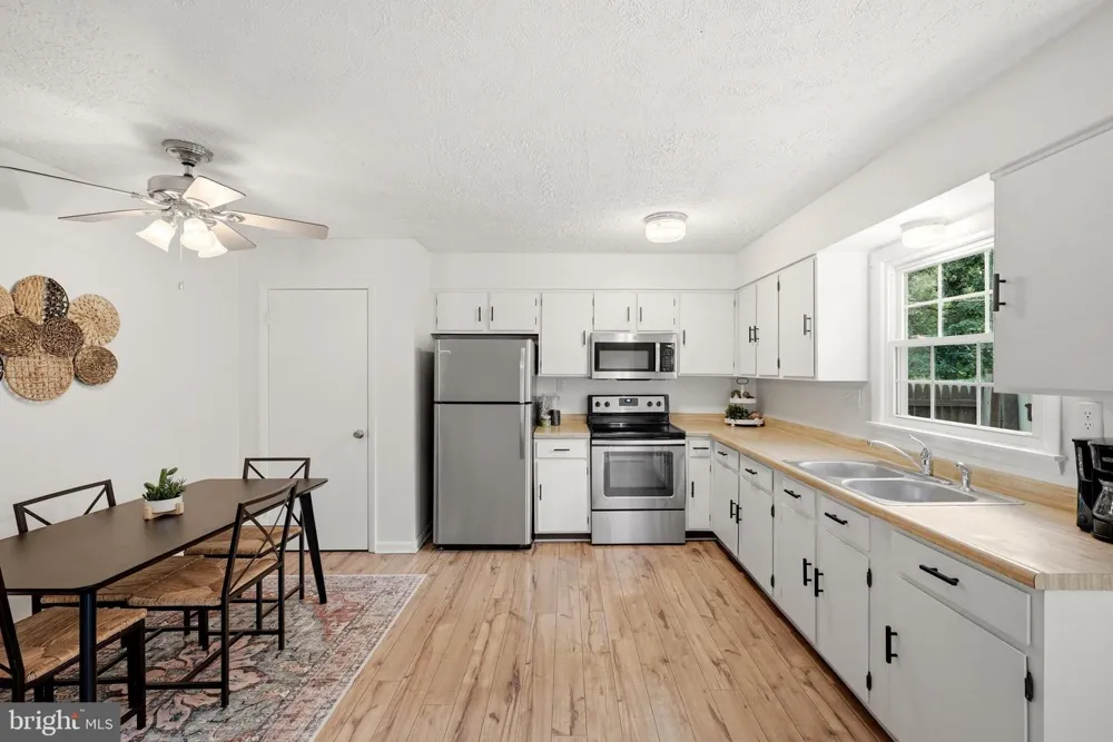 137 BRUNSWICK ROAD Stephens City, VA 22655