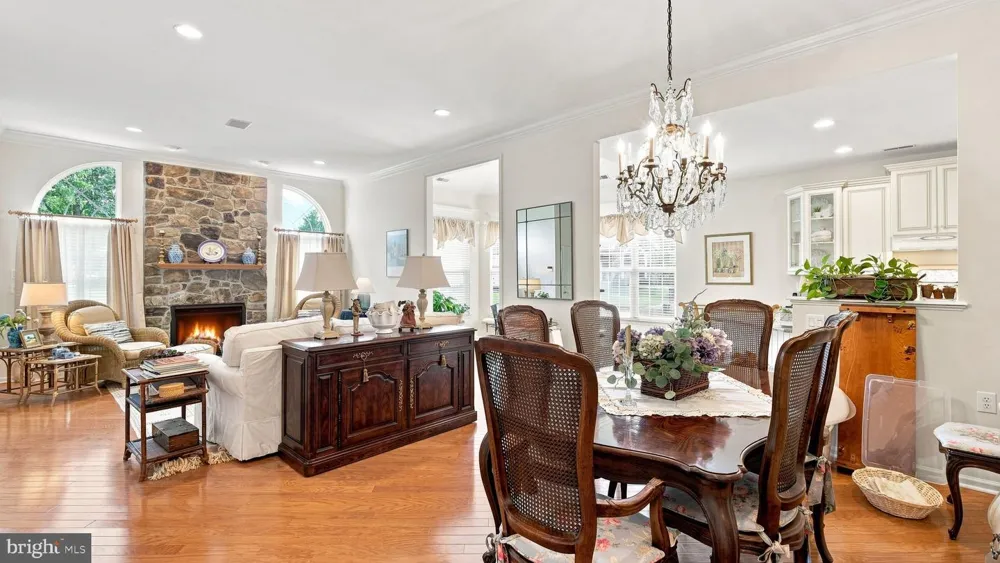 102 VILLA DRIVE #225 Warminster, PA 18974