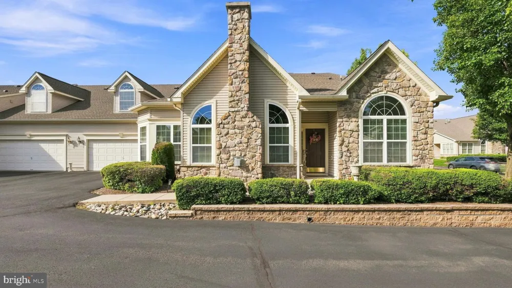 102 VILLA DRIVE #225 Warminster, PA 18974
