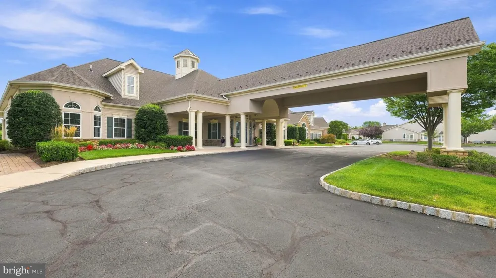 102 VILLA DRIVE #225 Warminster, PA 18974