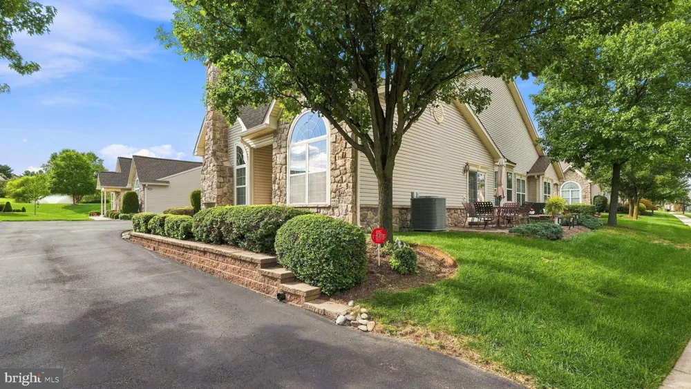 102 VILLA DRIVE #225 Warminster, PA 18974
