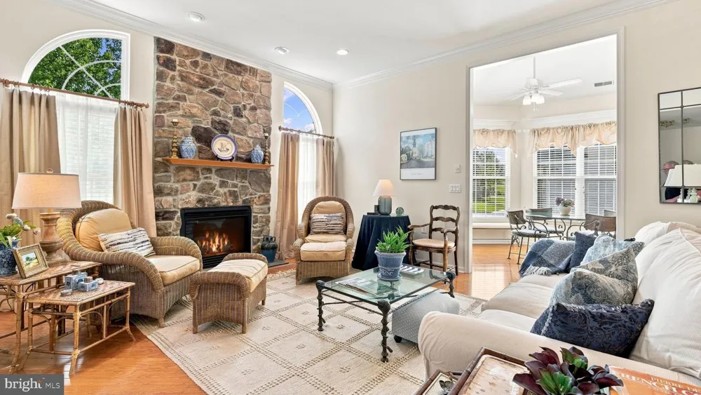102 VILLA DRIVE #225 Warminster, PA 18974