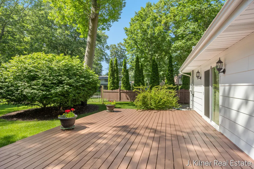 1408 Seminole Drive Holland, MI 49424