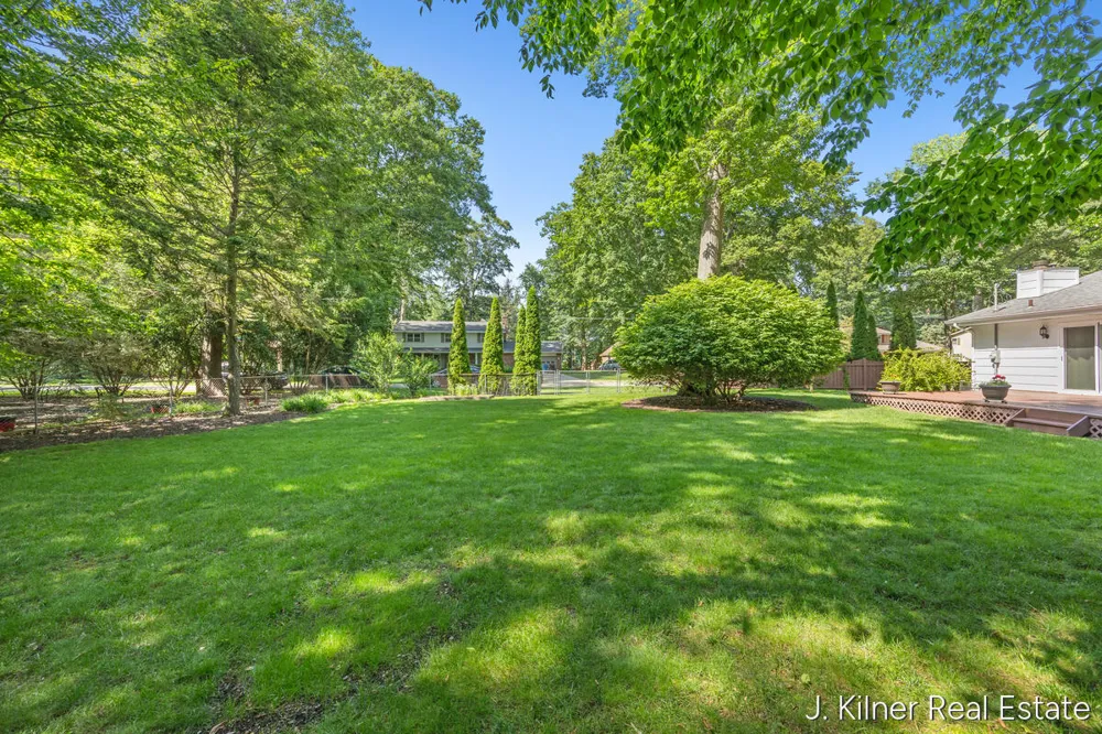 1408 Seminole Drive Holland, MI 49424
