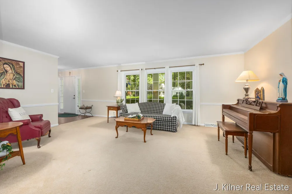 1408 Seminole Drive Holland, MI 49424