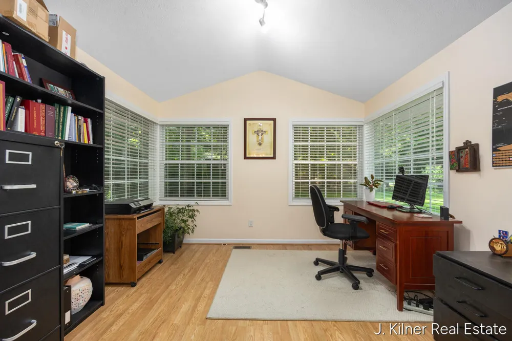 1408 Seminole Drive Holland, MI 49424