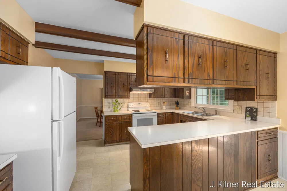 1408 Seminole Drive Holland, MI 49424