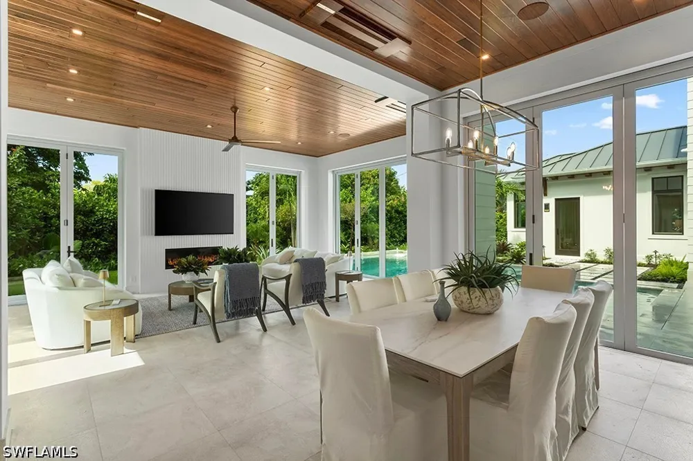 S GOLF DRIVE Naples, FL 34102