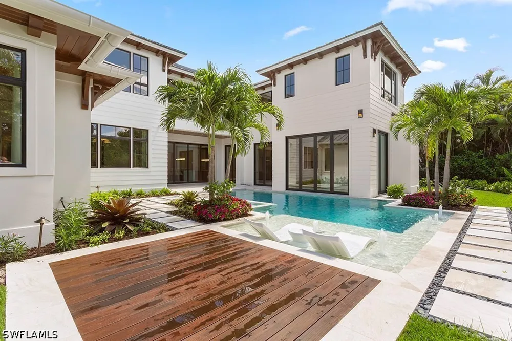 S GOLF DRIVE Naples, FL 34102