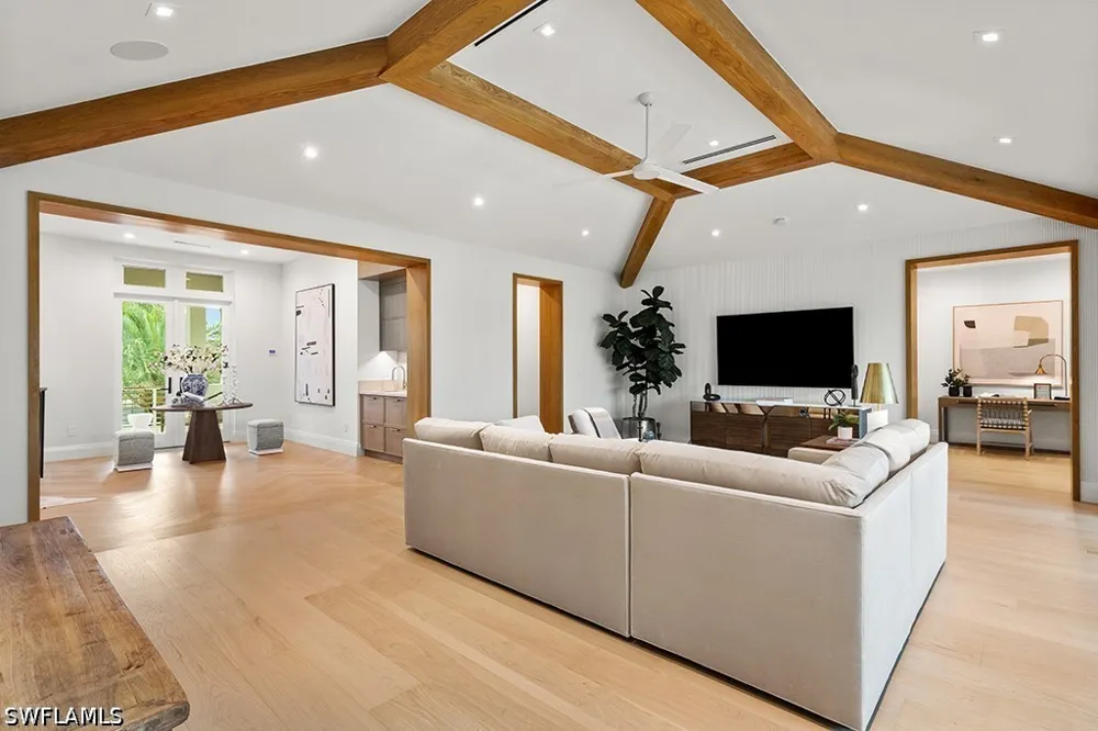 S GOLF DRIVE Naples, FL 34102