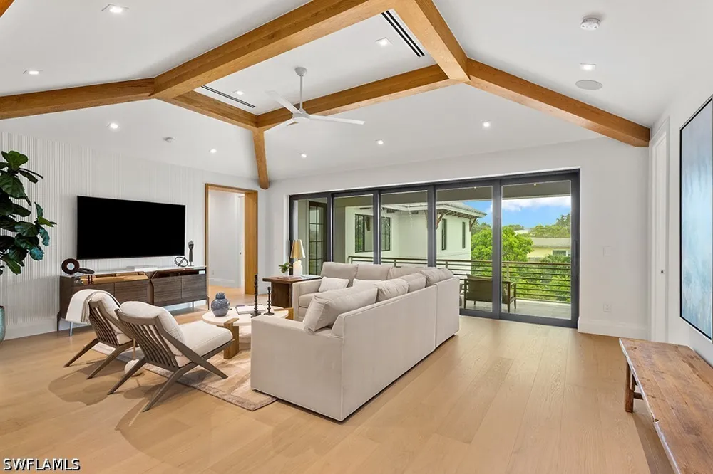 S GOLF DRIVE Naples, FL 34102