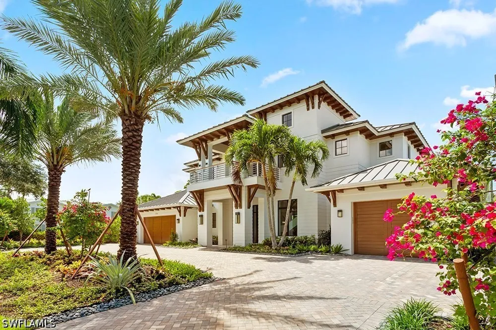 S GOLF DRIVE Naples, FL 34102